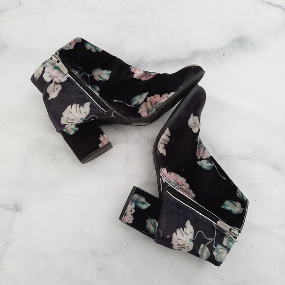 Circus by Sam Edelman Floral Velvet Vikki Booties - Picture 2 of 7